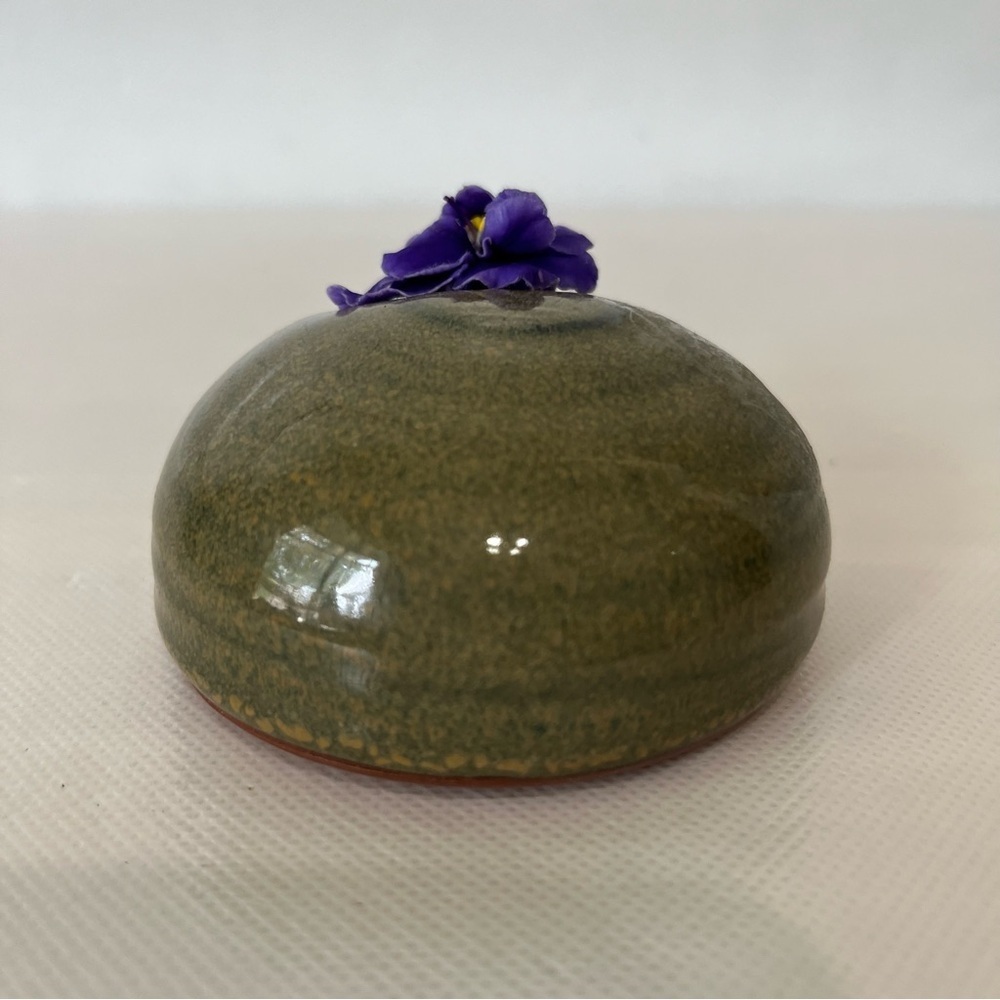 Vintage Ikebana Ceramic Green Flower Frog Vase Handmade Pottery MCM - Picture 3 of 7